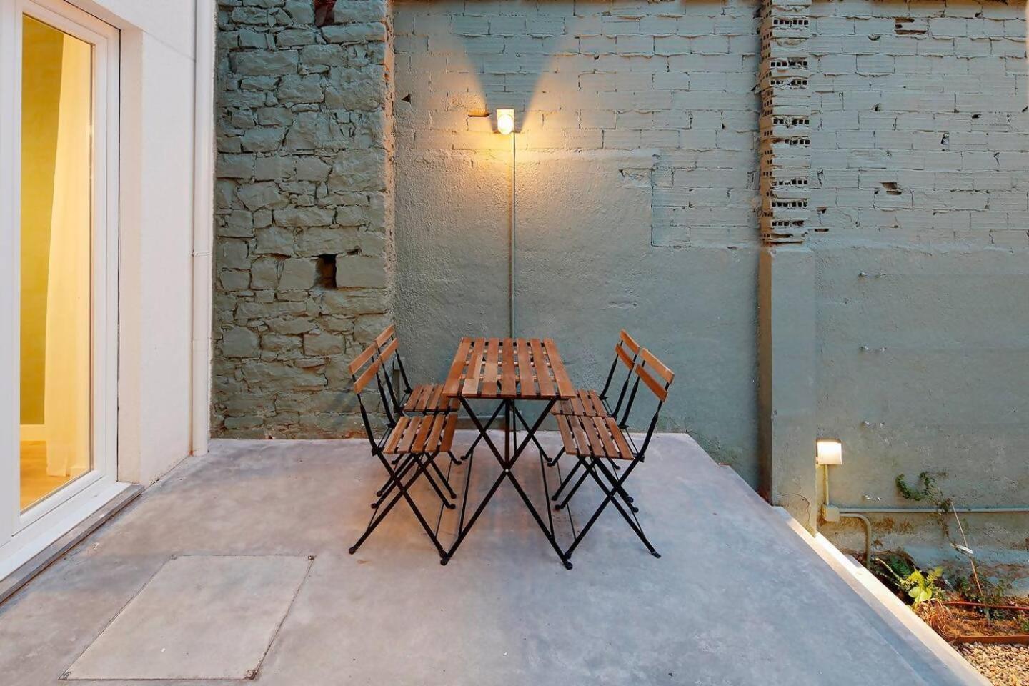 Patio De Caveda Izda Apartamento Gijón